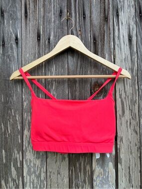 Fabletics  Essential Low Impact Sports Bra pink size XL